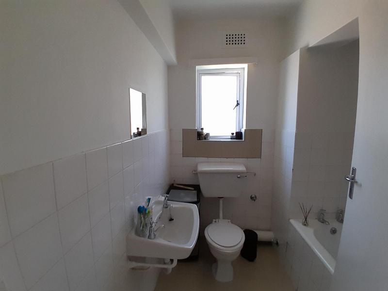 To Let 2 Bedroom Property for Rent in Claremont Western Cape